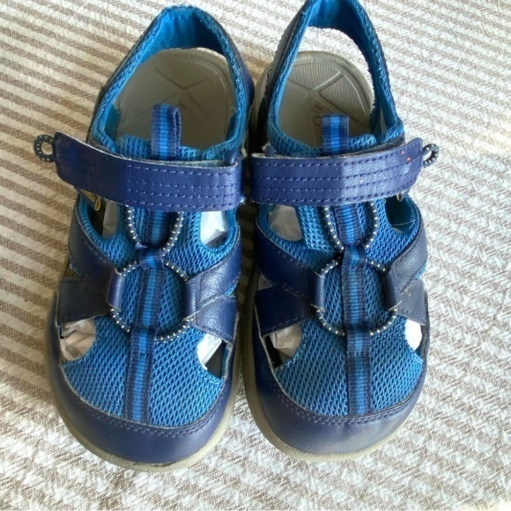 COLUMBIA Outdoor Hiking Waterproof Sandals Closed Toe 2